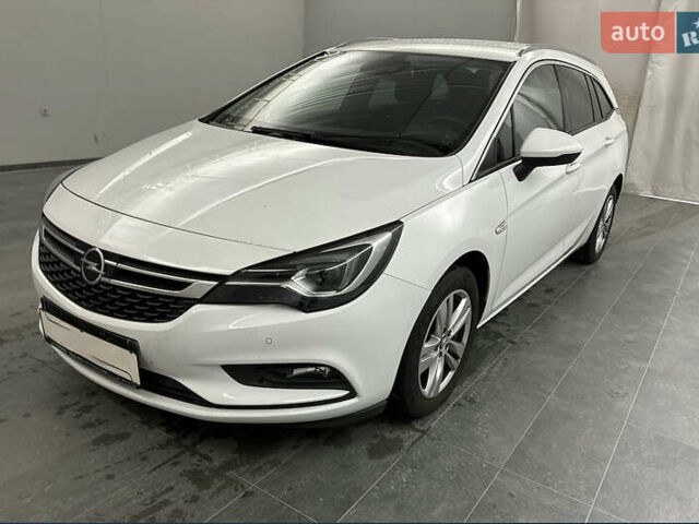 Белый Опель Астра, объемом двигателя 1.6 л и пробегом 196 тыс. км за 13555 $, фото 1 на Automoto.ua