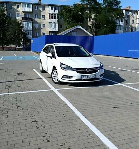 Білий Опель Астра, об'ємом двигуна 1.4 л та пробігом 189 тис. км за 9999 $, фото 1 на Automoto.ua