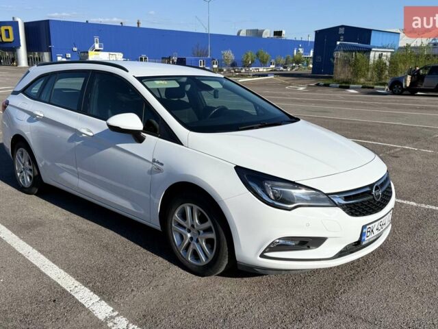 Белый Опель Астра, объемом двигателя 1.6 л и пробегом 250 тыс. км за 11000 $, фото 1 на Automoto.ua