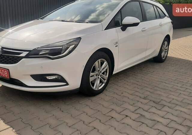 Белый Опель Астра, объемом двигателя 1.6 л и пробегом 167 тыс. км за 11500 $, фото 1 на Automoto.ua