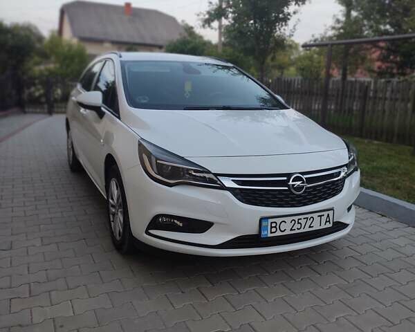 Опель Астра 2019 в Трускавце на Automoto.ua Белый Опель Астра, объемом двигателя 1.6 л и пробегом 215 тыс. км за 11900 $, фото 1 на Automoto.ua