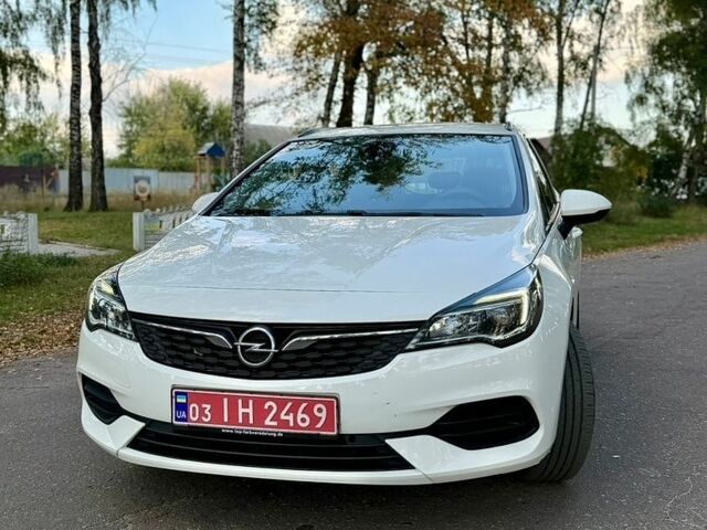 Білий Опель Астра, об'ємом двигуна 1.5 л та пробігом 165 тис. км за 11750 $, фото 1 на Automoto.ua
