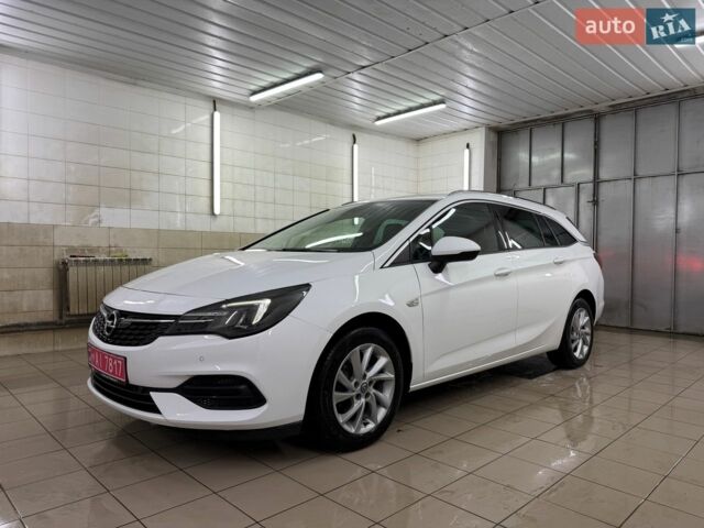 Белый Опель Астра, объемом двигателя 1.5 л и пробегом 117 тыс. км за 11999 $, фото 1 на Automoto.ua