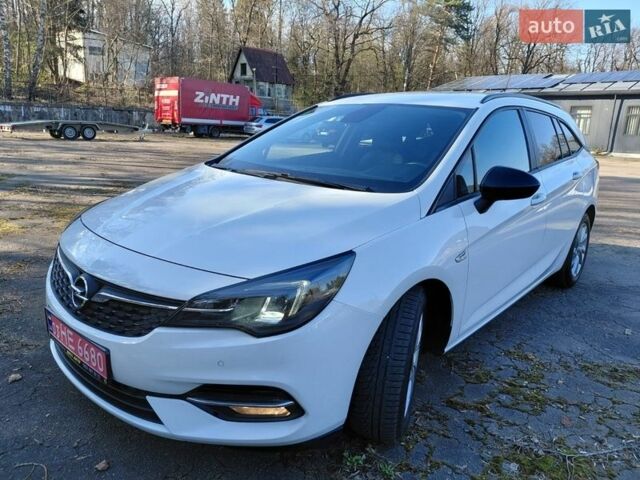 Белый Опель Астра, объемом двигателя 1.5 л и пробегом 115 тыс. км за 13299 $, фото 1 на Automoto.ua