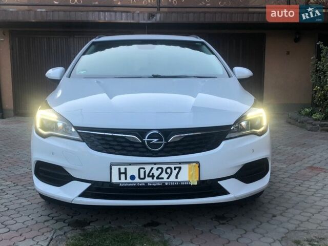 Білий Опель Астра, об'ємом двигуна 1.5 л та пробігом 136 тис. км за 10600 $, фото 1 на Automoto.ua