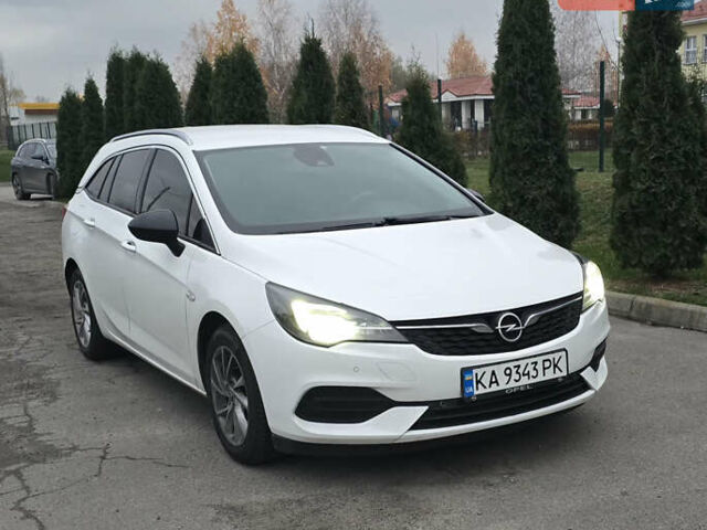 Белый Опель Астра, объемом двигателя 1.5 л и пробегом 207 тыс. км за 13800 $, фото 1 на Automoto.ua