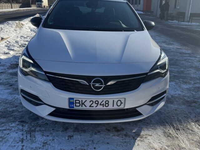 Белый Опель Астра, объемом двигателя 1.5 л и пробегом 160 тыс. км за 15100 $, фото 1 на Automoto.ua