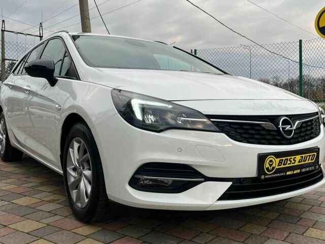 Белый Опель Астра, объемом двигателя 1.5 л и пробегом 115 тыс. км за 14600 $, фото 1 на Automoto.ua