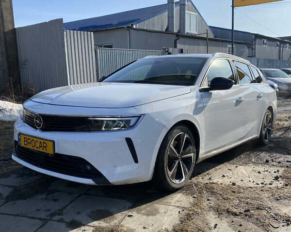 Белый Опель Астра, объемом двигателя 1.5 л и пробегом 28 тыс. км за 20600 $, фото 1 на Automoto.ua
