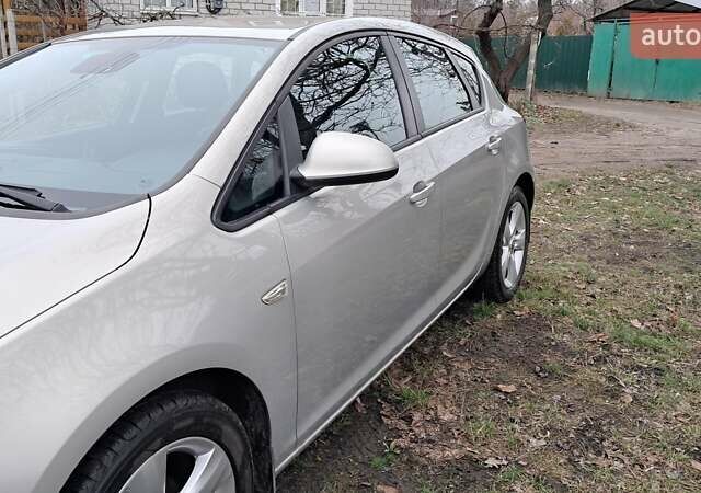 Бежевый Опель Астра, объемом двигателя 1.6 л и пробегом 126 тыс. км за 8200 $, фото 1 на Automoto.ua