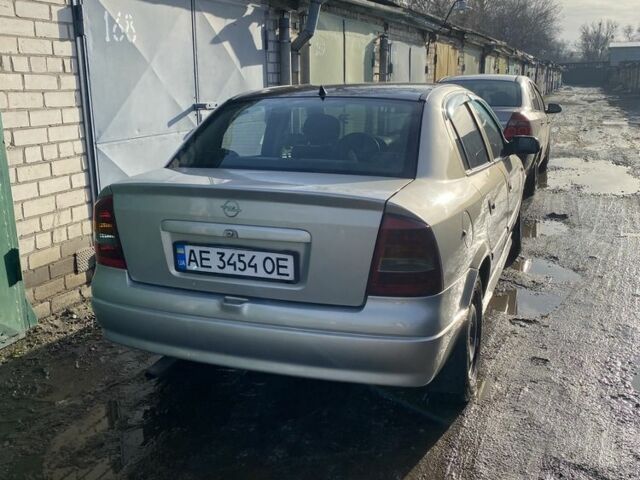 Бежевый Опель Астра, объемом двигателя 1.4 л и пробегом 250 тыс. км за 2200 $, фото 1 на Automoto.ua