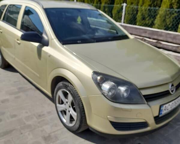 Бежевый Опель Астра, объемом двигателя 1.6 л и пробегом 266 тыс. км за 3950 $, фото 1 на Automoto.ua