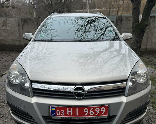 Бежевый Опель Астра, объемом двигателя 1.6 л и пробегом 219 тыс. км за 4900 $, фото 1 на Automoto.ua