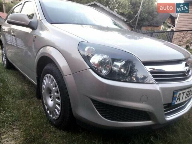 Опель Астра 2010 у Калуше на Automoto.ua Бежевий Опель Астра, об'ємом двигуна 1.6 л та пробігом 146 тис. км за 5800 $, фото 1 на Automoto.ua
