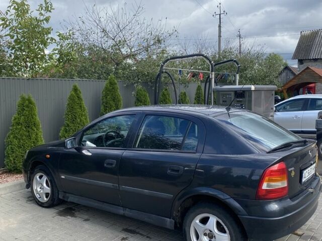 Черный Опель Астра, объемом двигателя 1.6 л и пробегом 276 тыс. км за 2500 $, фото 1 на Automoto.ua