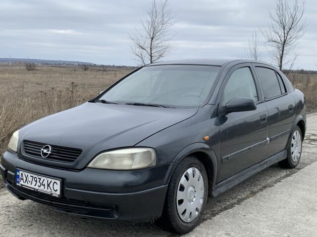 Черный Опель Астра, объемом двигателя 1.7 л и пробегом 220 тыс. км за 1950 $, фото 1 на Automoto.ua
