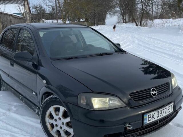 Чорний Опель Астра, об'ємом двигуна 2 л та пробігом 370 тис. км за 3000 $, фото 1 на Automoto.ua