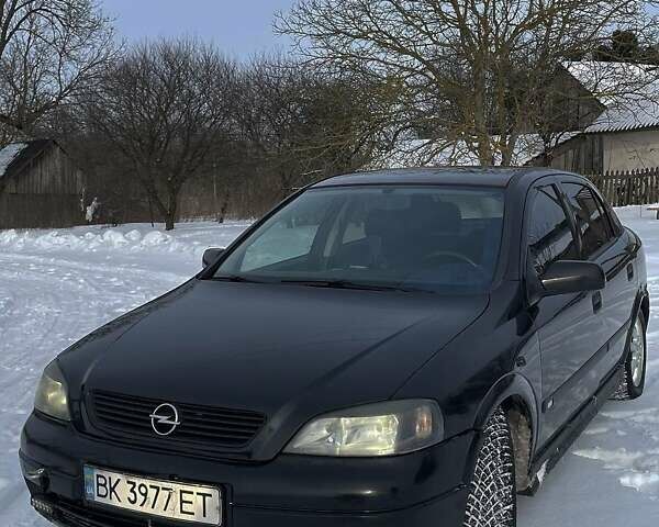 Чорний Опель Астра, об'ємом двигуна 2 л та пробігом 370 тис. км за 3500 $, фото 1 на Automoto.ua