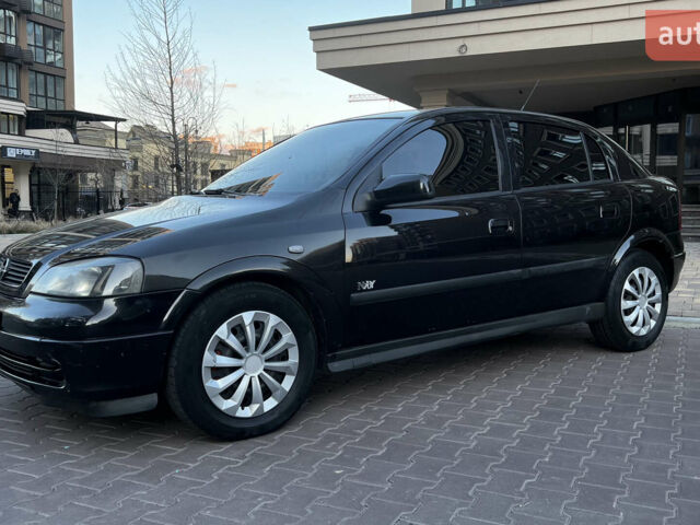 Чорний Опель Астра, об'ємом двигуна 2 л та пробігом 290 тис. км за 4700 $, фото 1 на Automoto.ua
