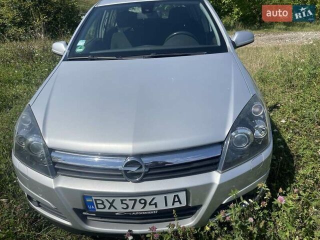 Черный Опель Астра, объемом двигателя 1.8 л и пробегом 167 тыс. км за 6350 $, фото 1 на Automoto.ua