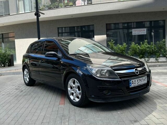 Черный Опель Астра, объемом двигателя 1.36 л и пробегом 218 тыс. км за 3850 $, фото 1 на Automoto.ua