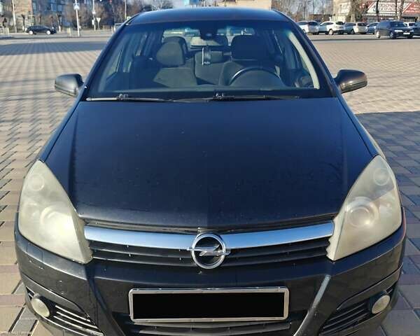 Черный Опель Астра, объемом двигателя 1.6 л и пробегом 271 тыс. км за 4500 $, фото 1 на Automoto.ua