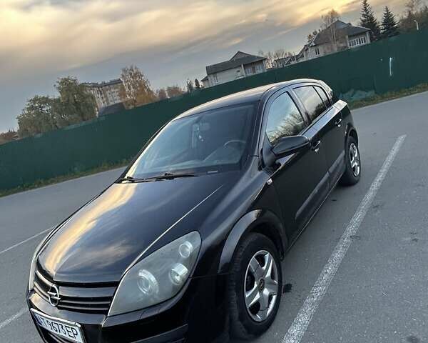 Черный Опель Астра, объемом двигателя 1.8 л и пробегом 219 тыс. км за 3700 $, фото 1 на Automoto.ua