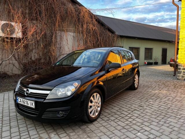 Чорний Опель Астра, об'ємом двигуна 1.8 л та пробігом 260 тис. км за 4200 $, фото 1 на Automoto.ua