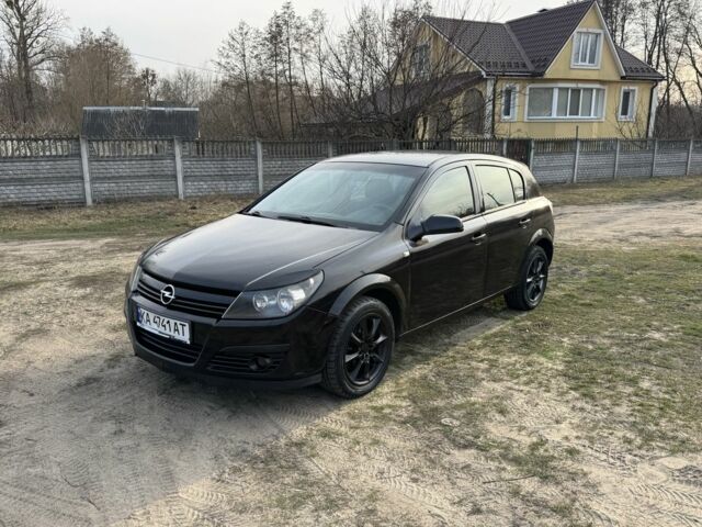 Черный Опель Астра, объемом двигателя 1.6 л и пробегом 196 тыс. км за 3500 $, фото 1 на Automoto.ua