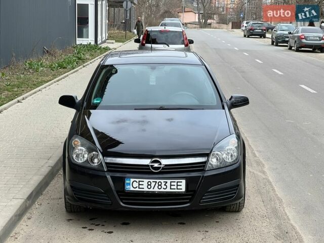 Черный Опель Астра, объемом двигателя 1.69 л и пробегом 327 тыс. км за 3350 $, фото 1 на Automoto.ua