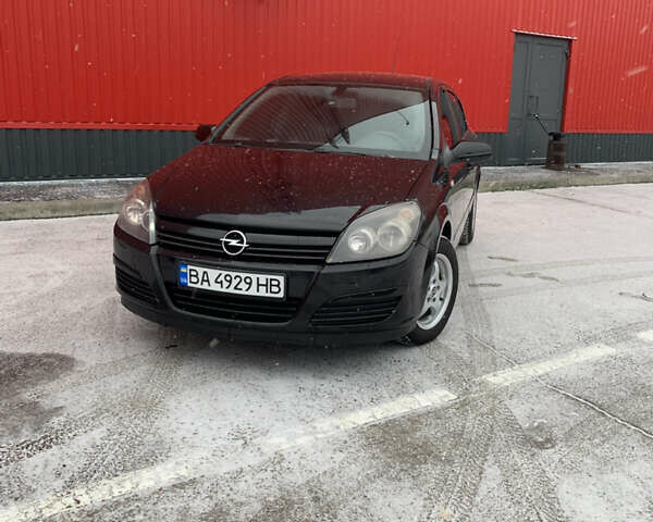 Черный Опель Астра, объемом двигателя 1.8 л и пробегом 298 тыс. км за 4800 $, фото 1 на Automoto.ua