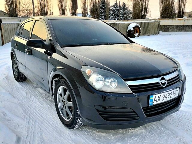 Черный Опель Астра, объемом двигателя 1.8 л и пробегом 250 тыс. км за 5900 $, фото 1 на Automoto.ua