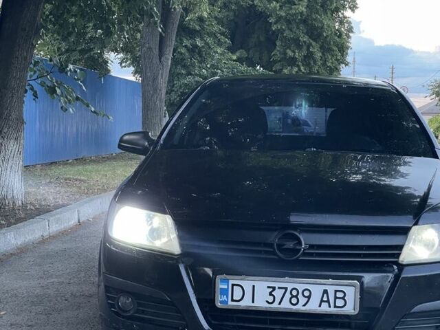 Чорний Опель Астра, об'ємом двигуна 1.6 л та пробігом 360 тис. км за 2800 $, фото 1 на Automoto.ua