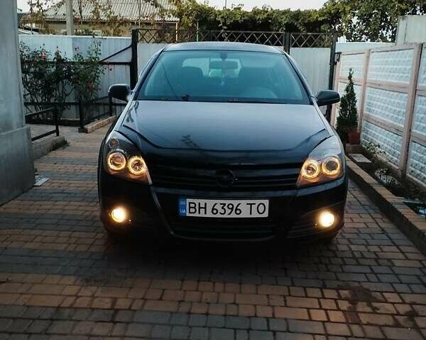 Чорний Опель Астра, об'ємом двигуна 1.6 л та пробігом 300 тис. км за 3200 $, фото 1 на Automoto.ua