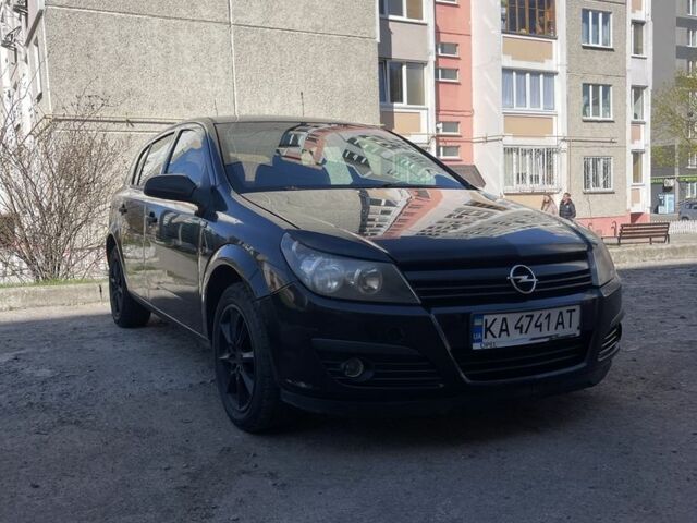 Черный Опель Астра, объемом двигателя 1.6 л и пробегом 197 тыс. км за 3900 $, фото 1 на Automoto.ua