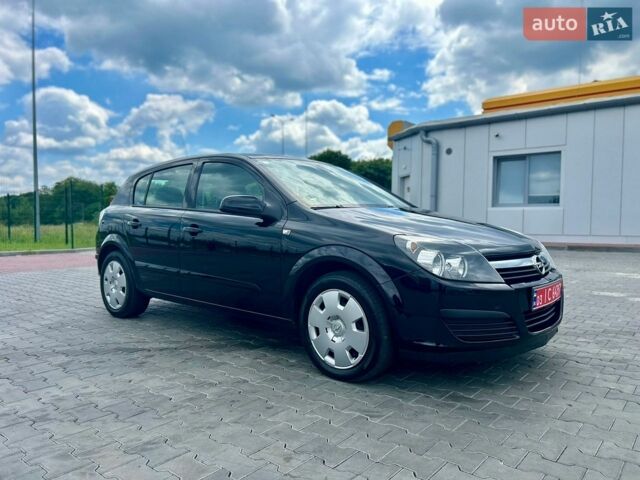 Черный Опель Астра, объемом двигателя 1.6 л и пробегом 157 тыс. км за 4999 $, фото 1 на Automoto.ua