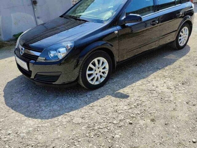 Чорний Опель Астра, об'ємом двигуна 1.6 л та пробігом 126 тис. км за 5950 $, фото 1 на Automoto.ua