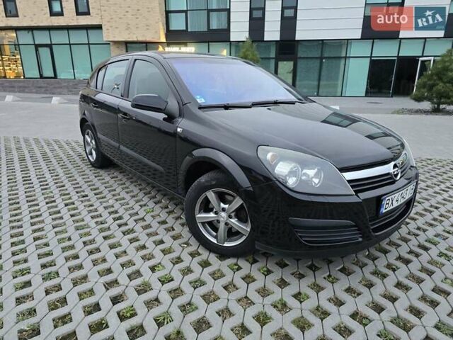 Черный Опель Астра, объемом двигателя 1.8 л и пробегом 142 тыс. км за 6200 $, фото 1 на Automoto.ua