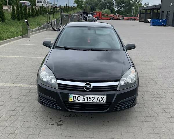Черный Опель Астра, объемом двигателя 1.4 л и пробегом 199 тыс. км за 3700 $, фото 1 на Automoto.ua