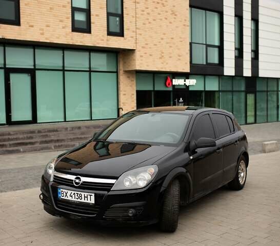Черный Опель Астра, объемом двигателя 1.4 л и пробегом 268 тыс. км за 5000 $, фото 1 на Automoto.ua