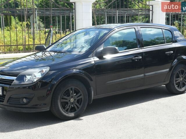 Черный Опель Астра, объемом двигателя 1.6 л и пробегом 113 тыс. км за 5499 $, фото 1 на Automoto.ua