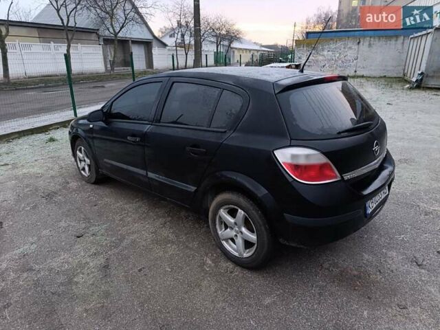 Чорний Опель Астра, об'ємом двигуна 1.6 л та пробігом 393 тис. км за 3600 $, фото 1 на Automoto.ua