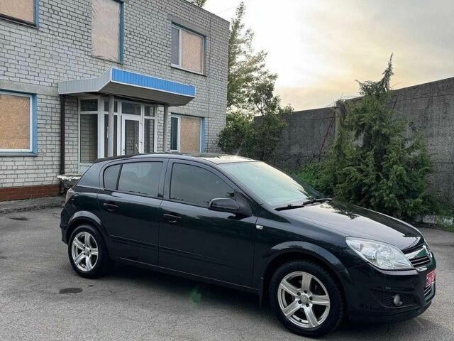 Чорний Опель Астра, об'ємом двигуна 1.6 л та пробігом 280 тис. км за 3850 $, фото 1 на Automoto.ua