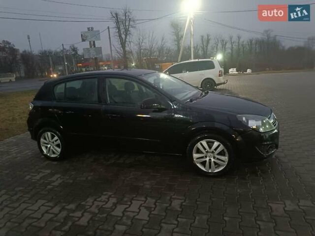 Черный Опель Астра, объемом двигателя 1.7 л и пробегом 260 тыс. км за 3999 $, фото 1 на Automoto.ua