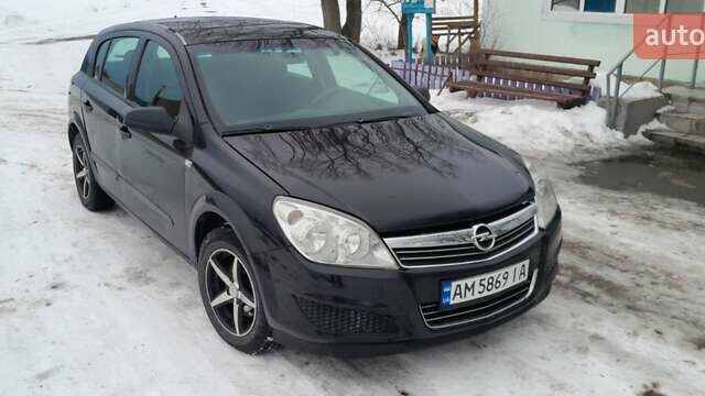 Черный Опель Астра, объемом двигателя 1.36 л и пробегом 300 тыс. км за 3200 $, фото 1 на Automoto.ua