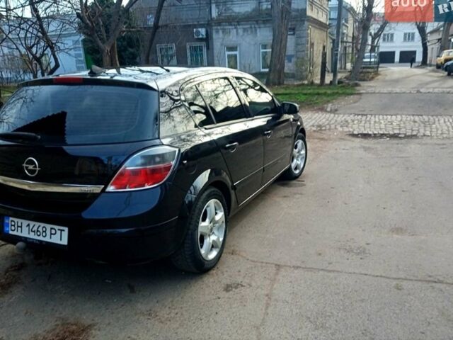 Черный Опель Астра, объемом двигателя 1.2 л и пробегом 270 тыс. км за 4800 $, фото 1 на Automoto.ua