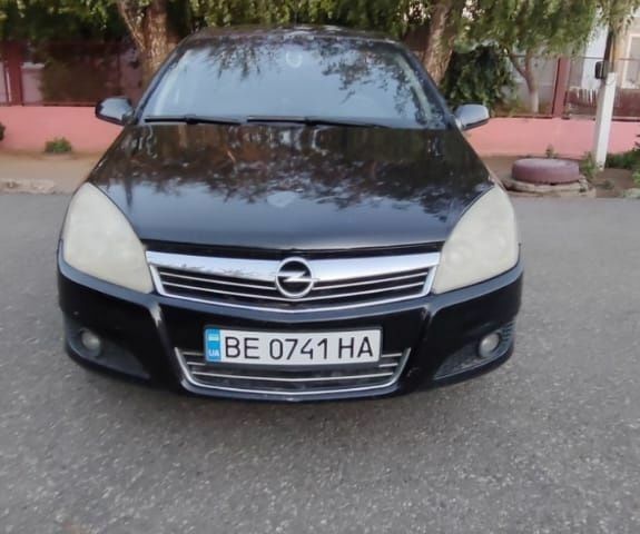 Чорний Опель Астра, об'ємом двигуна 1.4 л та пробігом 1 тис. км за 3300 $, фото 1 на Automoto.ua