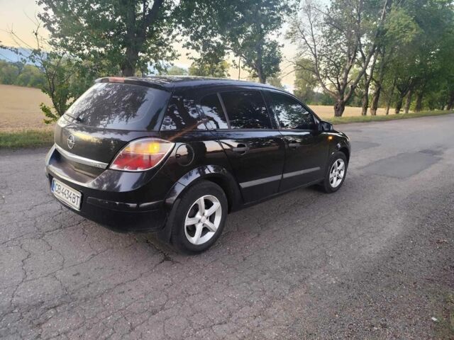 Черный Опель Астра, объемом двигателя 1.4 л и пробегом 488 тыс. км за 3600 $, фото 1 на Automoto.ua