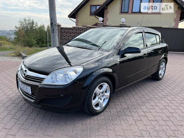 Черный Опель Астра, объемом двигателя 1.6 л и пробегом 188 тыс. км за 5350 $, фото 1 на Automoto.ua