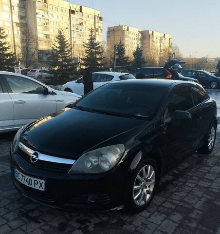 Черный Опель Астра, объемом двигателя 1.8 л и пробегом 250 тыс. км за 3600 $, фото 1 на Automoto.ua
